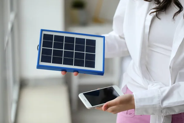 Teenage Girl Portable Solar Panel Mobile Phone Home Closeup — Stock Photo, Image