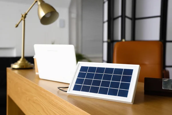 Portable Solar Panel Table Office Closeup — Stock Photo, Image