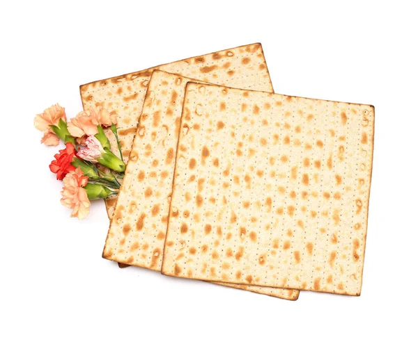 Jewish Flatbread Matza Passover Beautiful Carnation Flowers White Background — Φωτογραφία Αρχείου