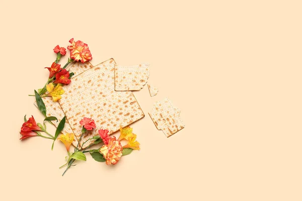 Composition Jewish Flatbread Matza Passover Beautiful Flowers Color Background — Photo