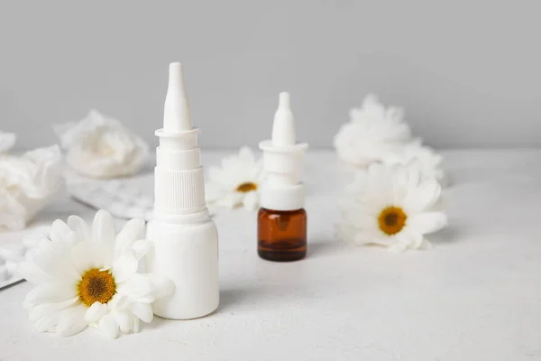 Nasal Drops Pills Flowers Tissues Table Grey Wall Seasonal Allergy — Stock fotografie