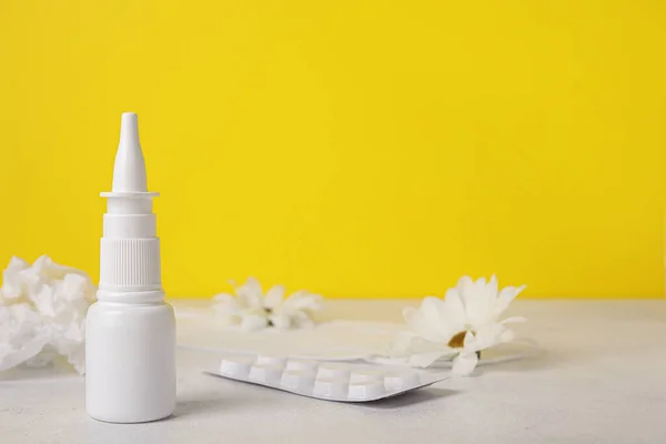 Nasal Drops Pills Flowers Table Yellow Wall Seasonal Allergy Concept — Stock fotografie