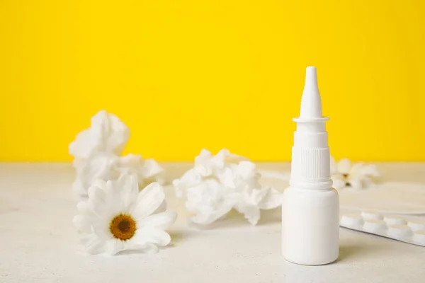 Nasal Drops Pills Flowers Tissues Table Yellow Wall Seasonal Allergy — Stock fotografie