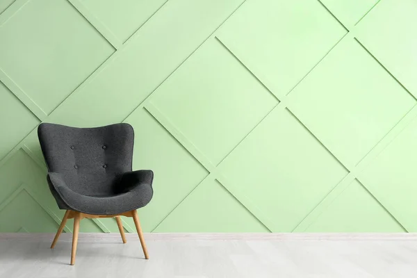Modern Grey Armchair Green Wall — 스톡 사진