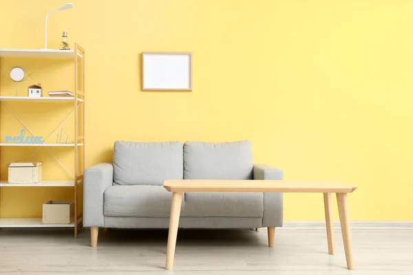 Interior Living Room Stylish Grey Sofa Yellow Wall — Stockfoto