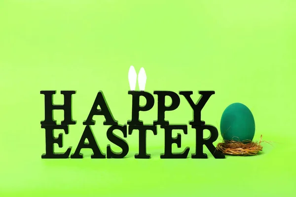 Painted Egg Nest Text Happy Easter Green Background — Stock Photo, Image