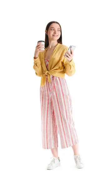 Mooie Jonge Vrouw Met Smartphone Koffie Tegen Witte Achtergrond — Stockfoto