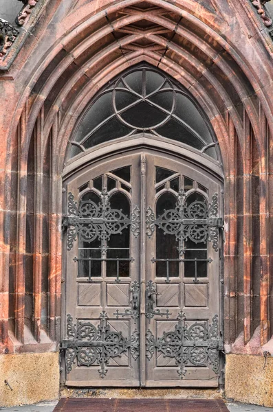 View Old Gothic Building Wooden Door — Stock Photo, Image