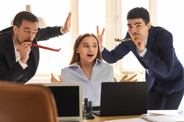 Young Men Party Blowers Colleague Office April Fools Day Celebration — Stok fotoğraf