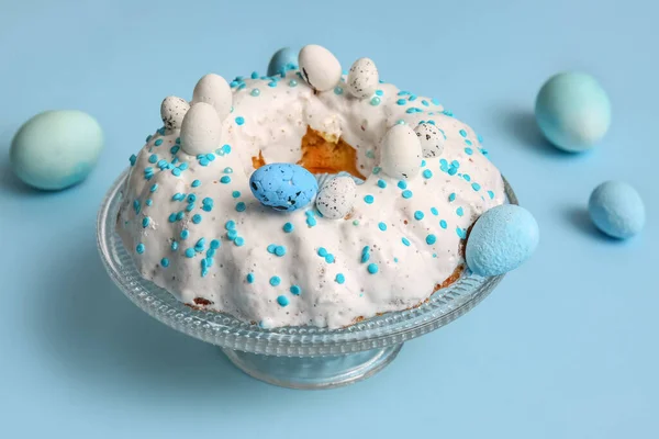 부활절 케이크와 배경의 달걀을 디저트 — 스톡 사진