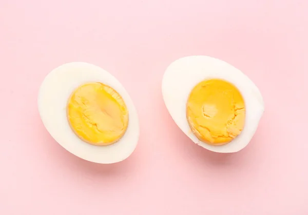 Halves Delicious Boiled Eggs Pink Background — Stock Photo, Image