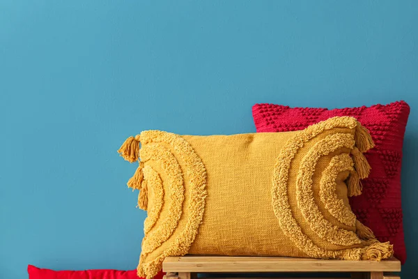 Stylish Decorative Pillows Blue Wall — Stock Photo, Image