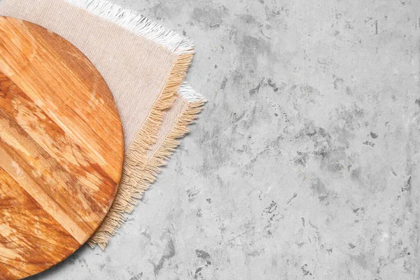 Wooden Cutting Board Napkin Grunge Background — Stock Photo, Image
