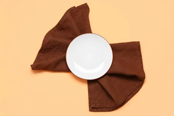 Empty Plate Clean Napkin Color Background — Stock Photo, Image