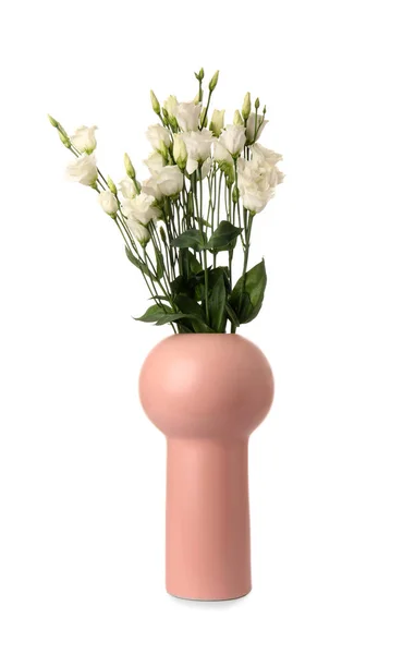 Vaso Com Delicadas Flores Eustoma Sobre Fundo Branco — Fotografia de Stock