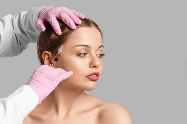 Woman Hair Loss Problem Receiving Injection Grey Background — Stock Photo, Image