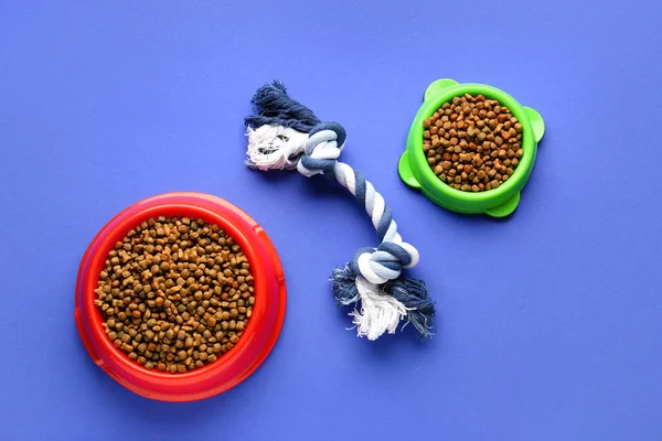 Bowls Dry Pet Food Toy Color Background — Stock Photo, Image