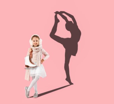 Buz patenleri ve pembe arka planda jimnastikçi silueti olan sevimli küçük bir kız.