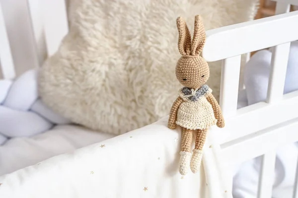 Toy Bunny Baby Crib Bedroom Closeup — Stock Photo, Image