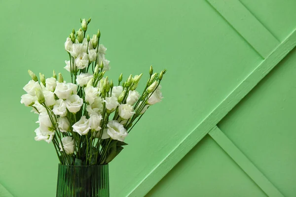 Vase Avec Belles Fleurs Eustomie Près Mur Vert — Photo