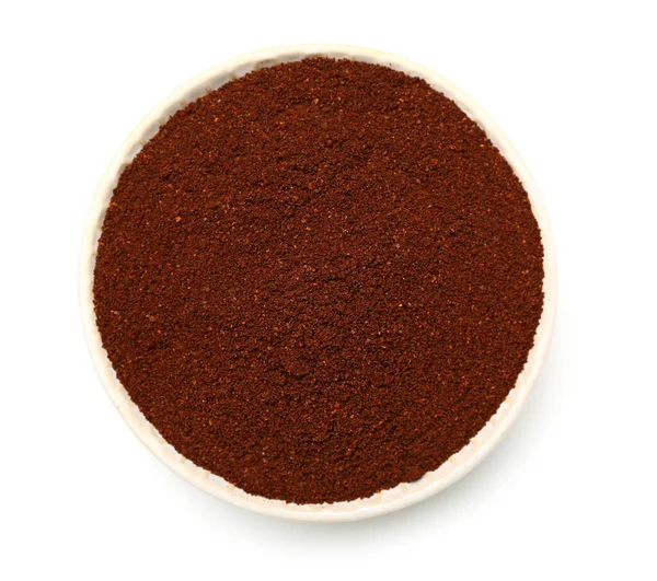 Schüssel Kaffeepulver Isoliert Auf Weißem Hintergrund — Stockfoto