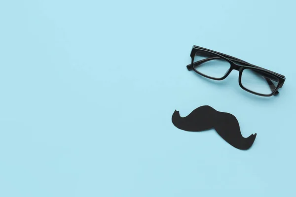 Papper Mustasch Och Glasögon Färg Bakgrund — Stockfoto