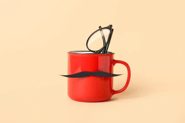 Coupe Avec Moustache Papier Lunettes Sur Fond Couleur Fête Des — Photo