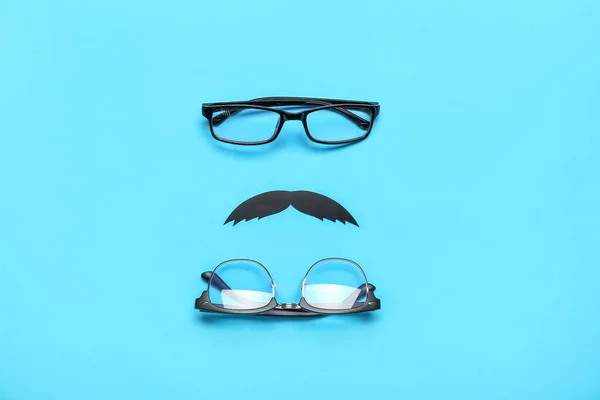 Óculos Com Bigode Papel Fundo Cor Celebração Dia Pai — Fotografia de Stock