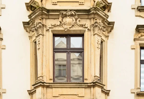 Vue Vieux Bâtiment Avec Fenêtre Bois — Photo