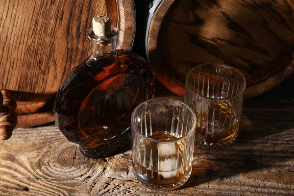 Oak Barrels Bottle Glasses Cold Whiskey Table — Stock Photo, Image