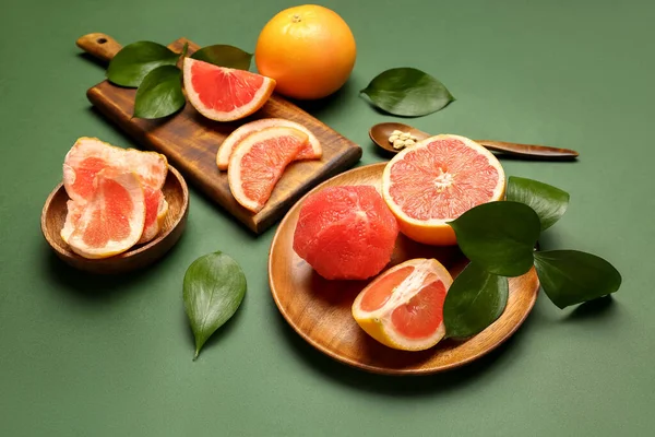 Composition Ripe Grapefruits Plant Leaves Green Background — Stock Photo, Image