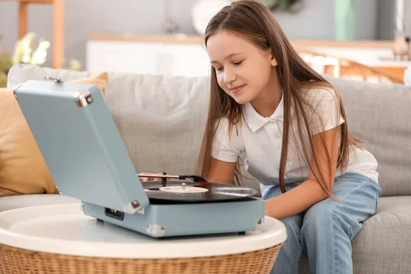Little Girl Record Player Sitting Sofa Home — Stock Photo, Image