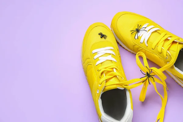 Sneakers Tied Shoe Laces Spiders Lilac Background April Fools Day — Stock Photo, Image
