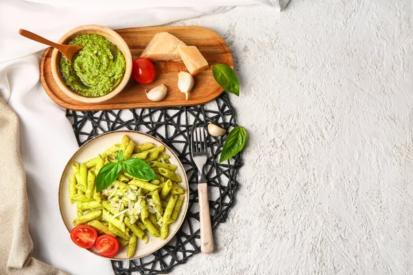 Plate Pesto Pasta Grunge Background — Stock Photo, Image