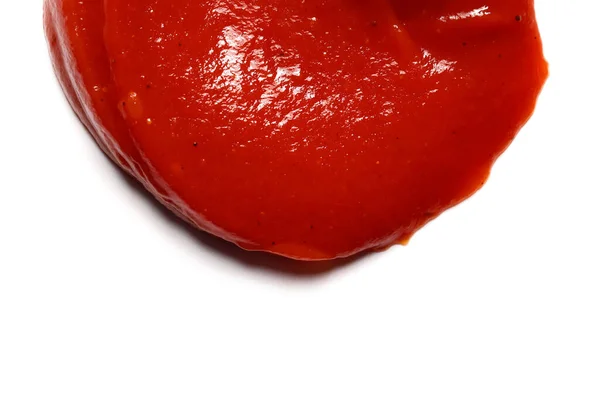 Tropfen Leckeres Ketchup Isoliert Auf Weißem Hintergrund Nahaufnahme — Stockfoto