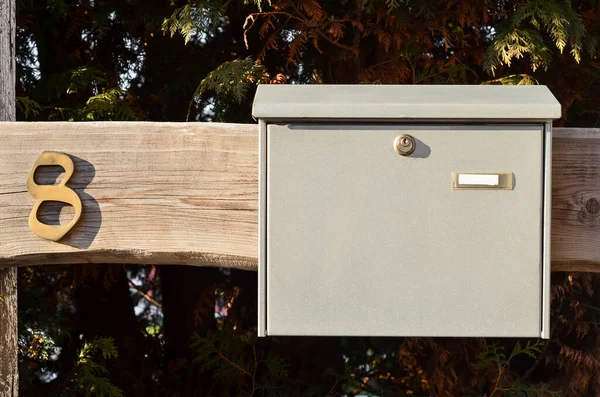 View Metal Mailbox Wooden Plank Closeup — Stock Photo, Image