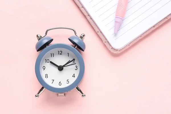 Alarm Clock Notebook Pen Pink Background — Stock Photo, Image