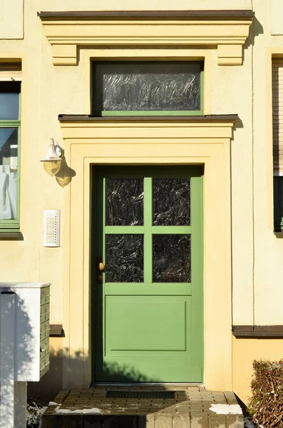 View Beautiful Building Green Wooden Door — Stock Photo, Image