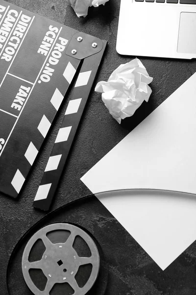 Blank Paper Sheet Movie Clapper Film Reel Dark Background — Stock Photo, Image