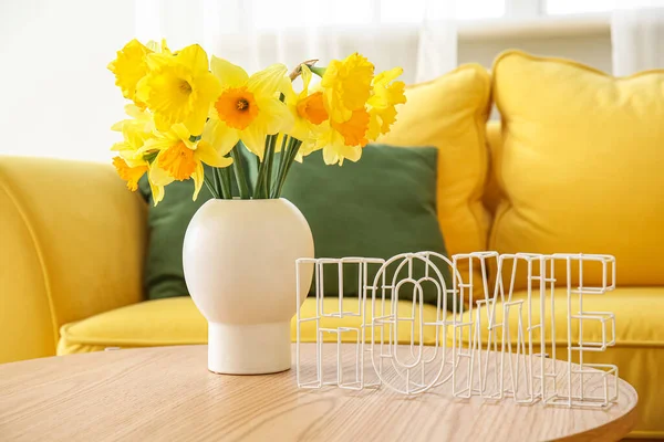 Vase Narcissus Flowers Word Home Coffee Table Living Room — Stock Photo, Image