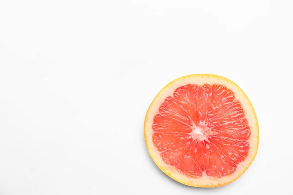 Slice Juicy Grapefruit Isolated White Background — Stock Photo, Image