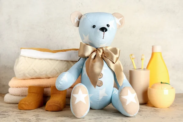 Toy Bear Baby Clothes Accessories Table Light Wall — Stock Photo, Image