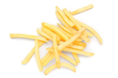 Beyaz arka planda lezzetli patates kızartması.