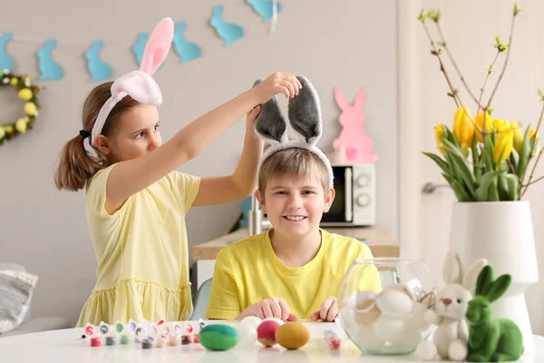Little Children Bunny Ears Painting Easter Eggs Table Kitchen — Stock Photo, Image