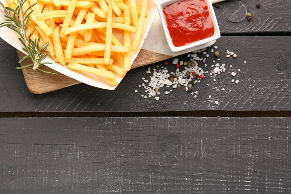 Paper Box Tasty French Fries Spices Ketchup Dark Wooden Background — Stock Photo, Image
