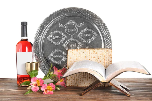 Torah Bottle Wine Passover Seder Plate Flatbread Matza Alstroemeria Flowers — Stock Photo, Image