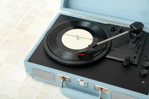 Record Player Vinyl Disk Beige Tile Table Closeup — Stock Photo, Image