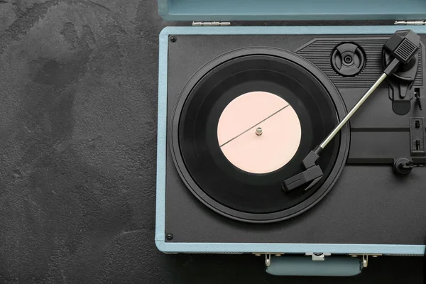 黑底带乙烯盘的唱机 — 图库照片