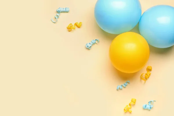 Blue Yellow Balloons Serpentine Color Background — Stock Photo, Image