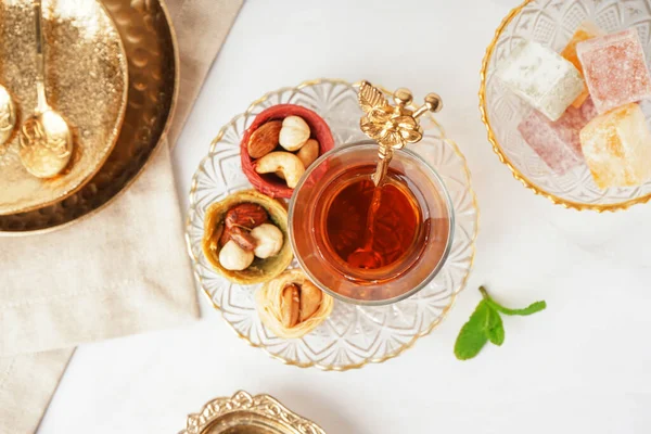 Glass Tea Turkish Delight White Background — Stock Photo, Image